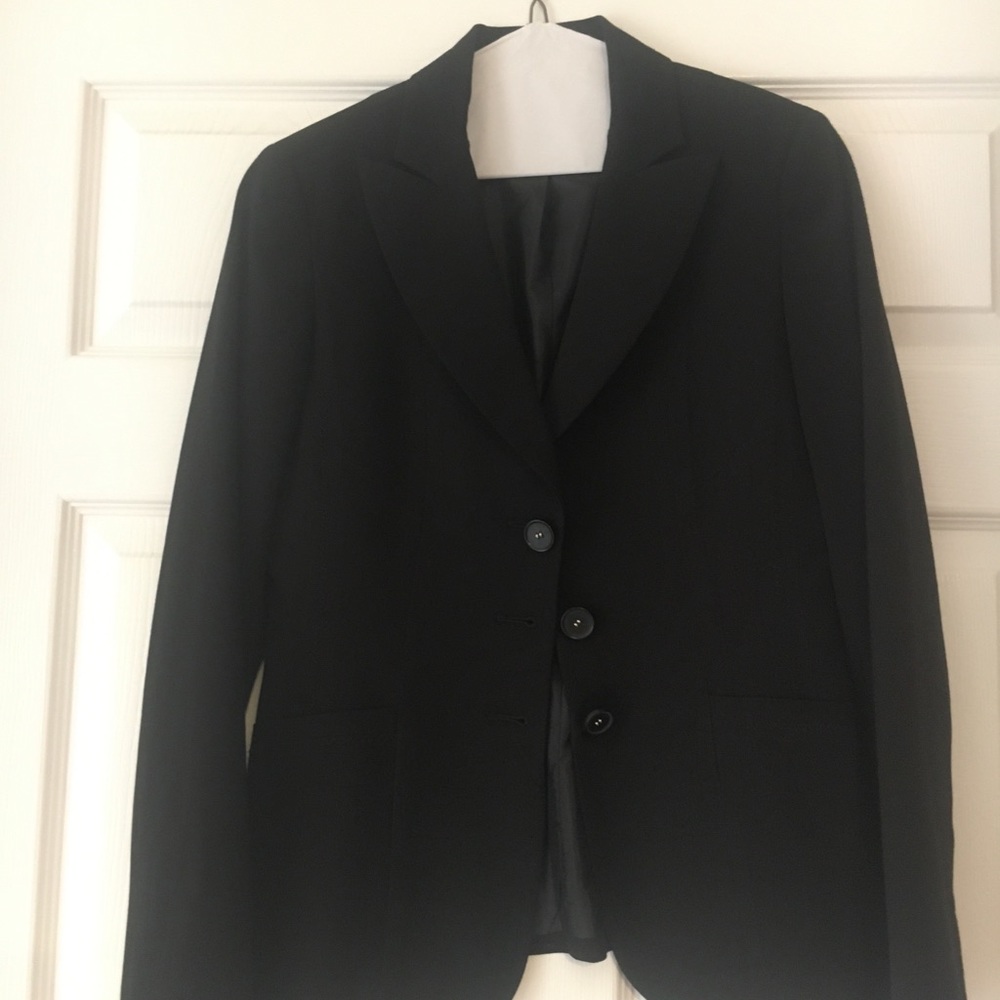 Tahari Black Blazer